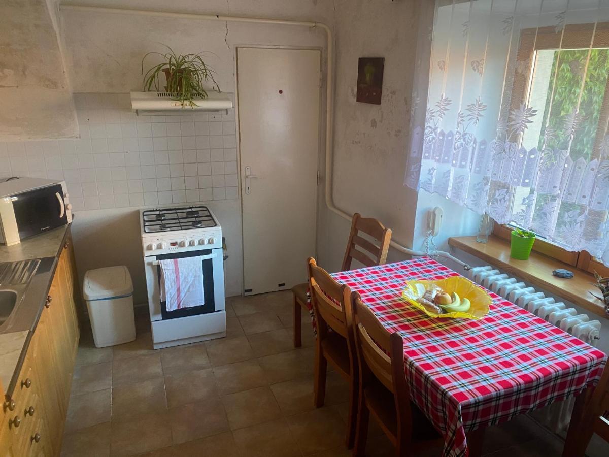 شقة Apartman Bohema Kouřim المظهر الخارجي الصورة